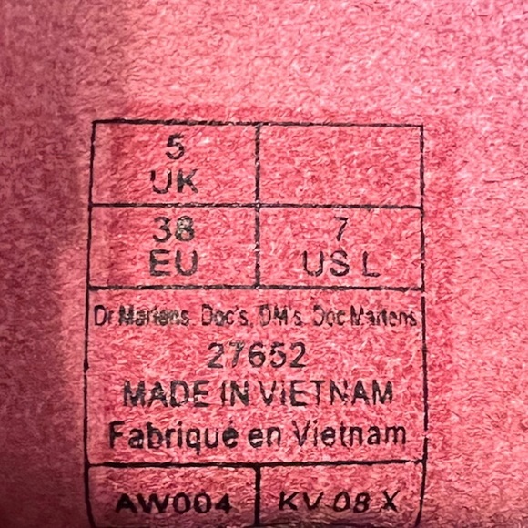 Dr. Martens 1460 Leopard Smooth Leather Lace Up Boots, size 7, New in Box - Picture 10 of 12